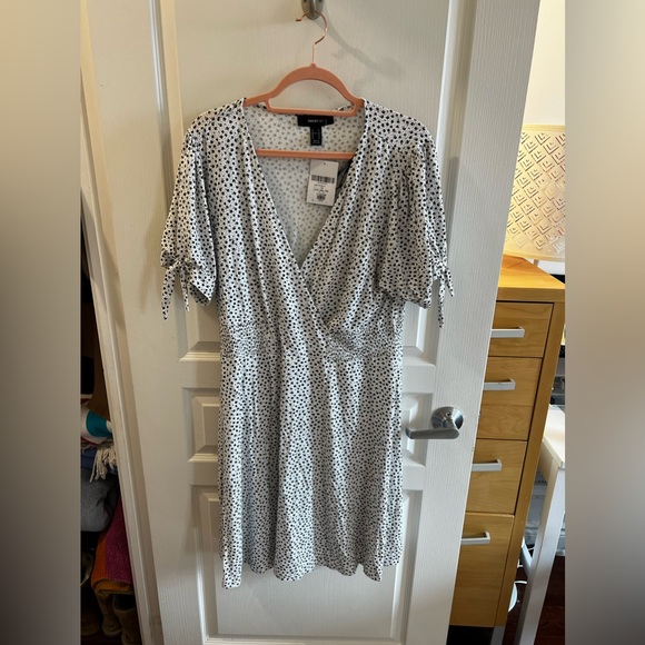 NWT Forever 21 Fit and Flair Dress - 1X - Picture 1 of 3